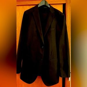 Custom sized suit from Sene, please read measurements.